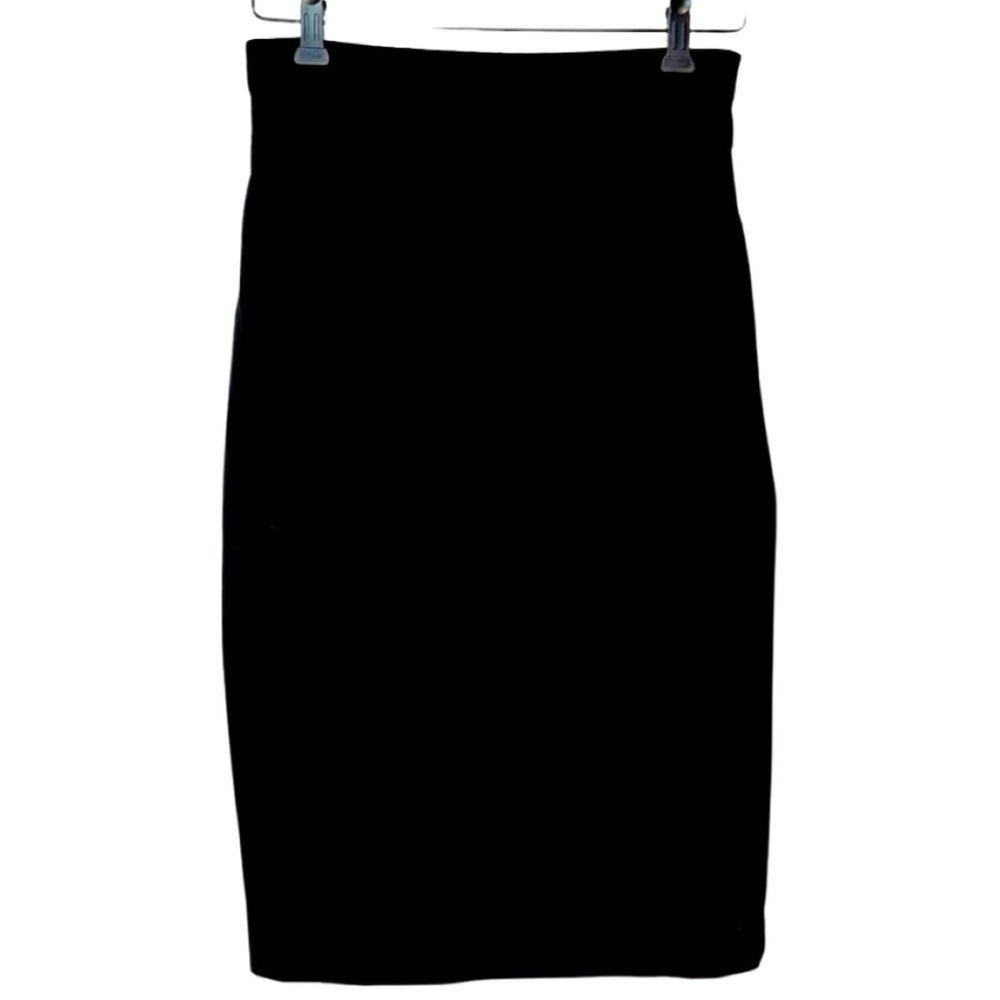 [Jacob] Black pencil skirt